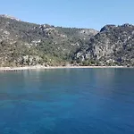 Alarga Sail Boutique & Yacht Club 4* 말마리스