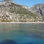 Alarga Sail Boutique & Yacht Club